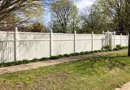 installing a vinyl fence at a pittsburgh home