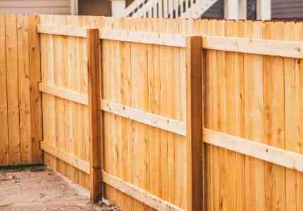 wooden fence installation in pittsburgh